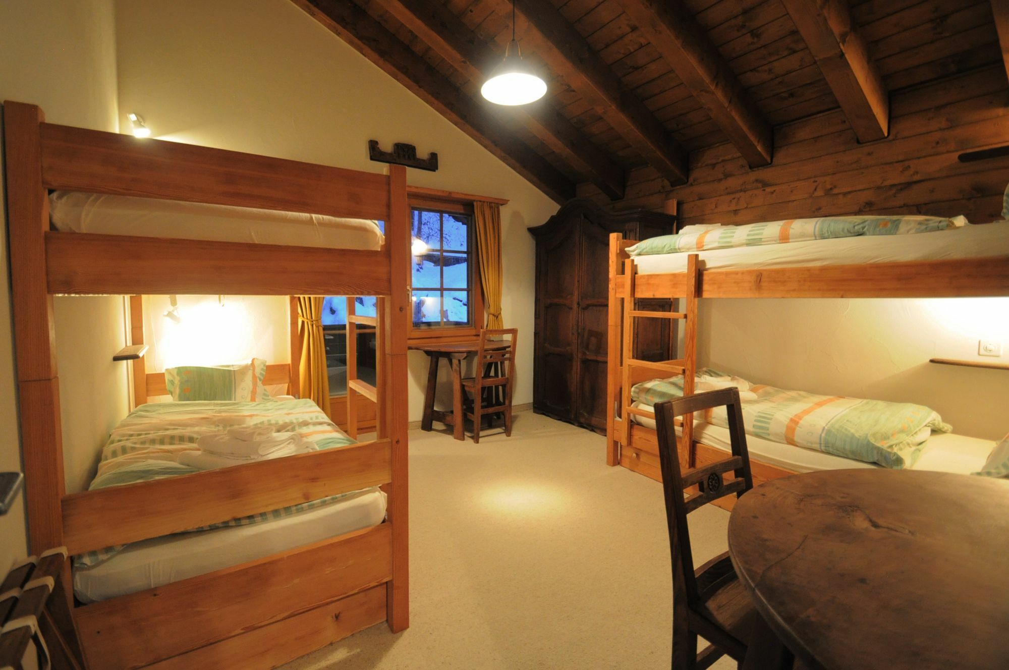 Haus Tiefbach - Apartment Cervino Zermatt Dış mekan fotoğraf
